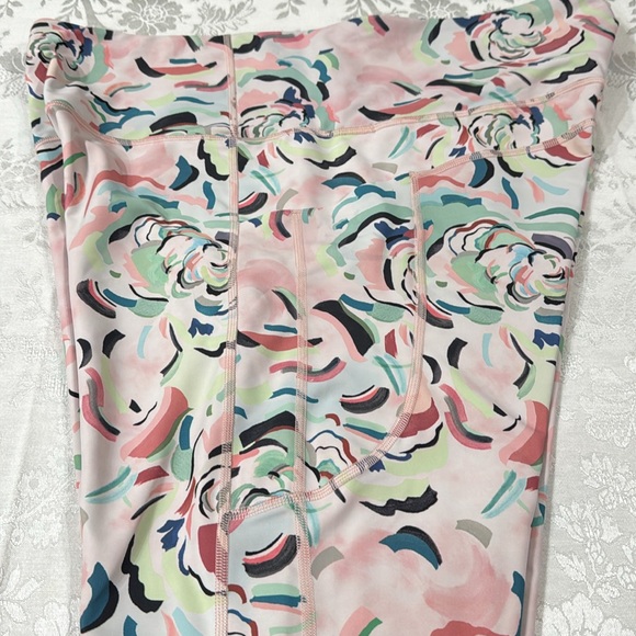 Athleta Ultimate Stash II Capri-2 XL - Picture 4 of 7